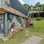 Base Camp Poolhouse Σπίτι διακοπών *