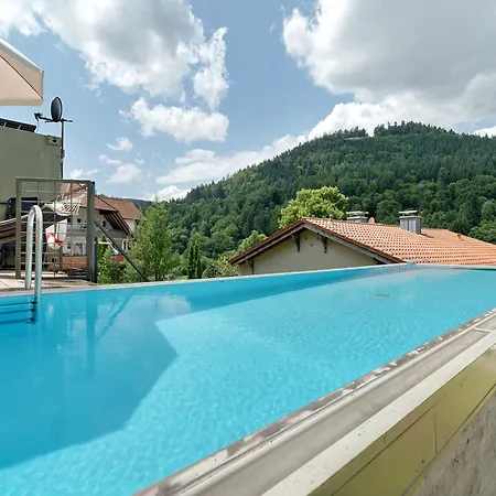 Base Camp Poolhouse Hébergement de vacances