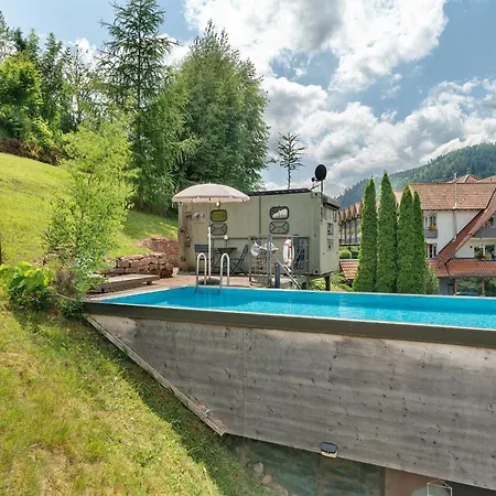 Hébergement de vacances Base Camp Poolhouse